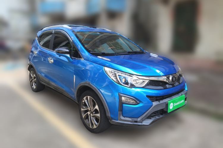 Used BYD Yuan 2016 1.5L Manual Luxury Model Front Right 45 Deg