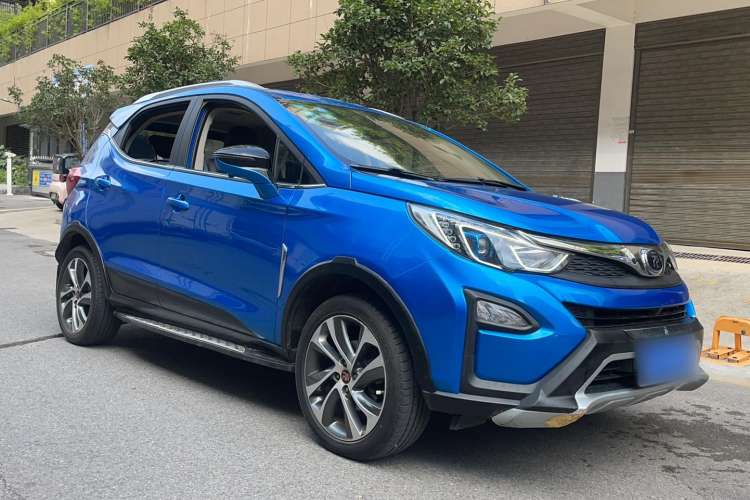 Used BYD Yuan 2016 1.5L Manual Luxury Model Front Right 45 Deg