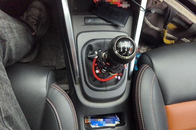 Used BYD Yuan 2016 1.5L Manual Luxury Model Gear Lever