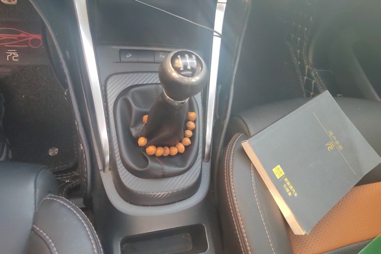 Used BYD Yuan 2016 1.5L Manual Luxury Version Gear Lever