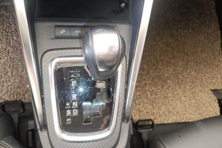 Used BYD Yuan 2016 1.5TID Automatic Prestige Model Gear Lever