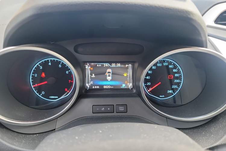 Used BYD Yuan 2016 1.5L Automatic Luxury Version Instrument Cluster