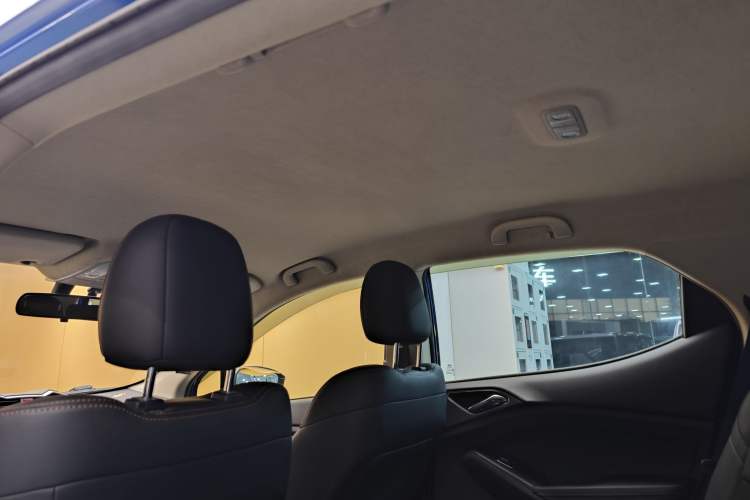 Used BYD Yuan 2016 1.5L Automatic Luxury Version Interior 12