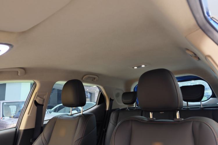 Used BYD Yuan 2016 1.5L Automatic Luxury Version Interior 12