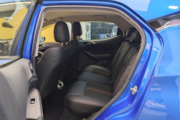 Used BYD Yuan 2016 1.5L Automatic Luxury Version Interior 4