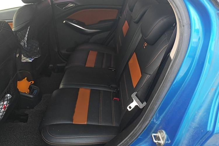 Used BYD Yuan 2016 1.5L Manual Luxury Model Interior 4