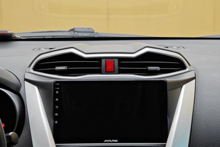 Used BYD Yuan 2016 1.5L Automatic Luxury Version Interior 8