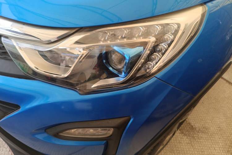 Used BYD Yuan 2016 1.5TID Automatic Prestige Model Left Front Headlight