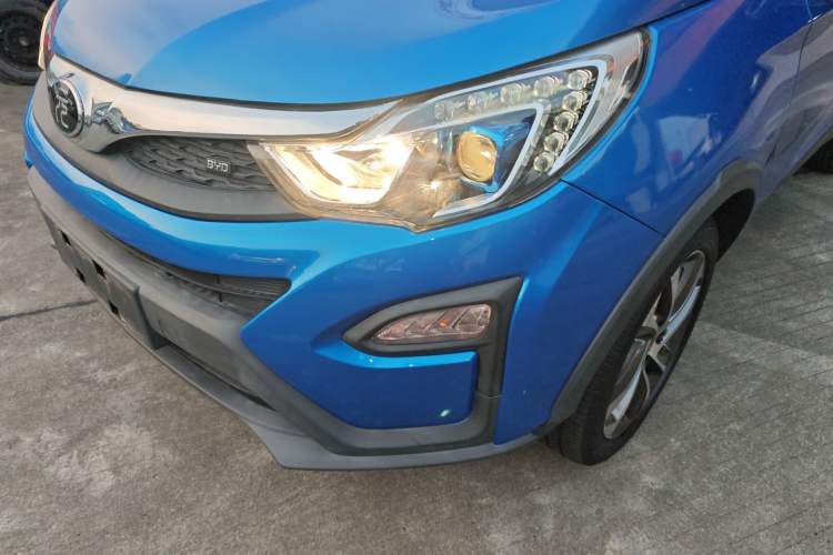 Used BYD Yuan 2016 1.5L Automatic Luxury Version Left Front Headlight