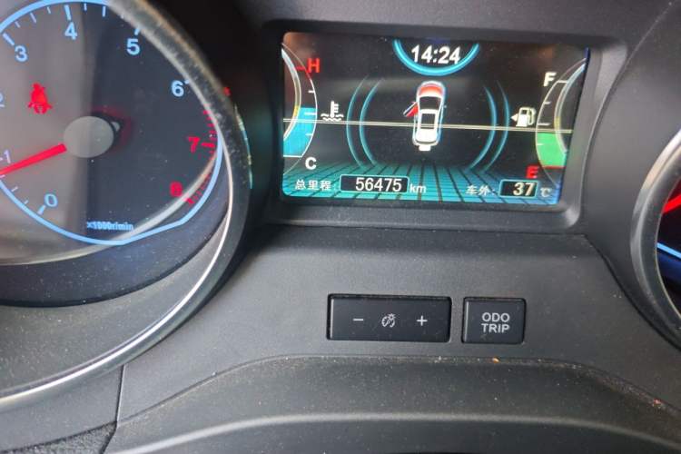 Used BYD Yuan 2016 1.5L Manual Luxury Model Odometer Close Up