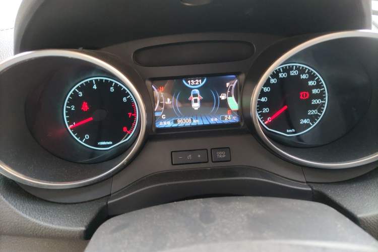 Used BYD Yuan 2016 1.5L Manual Luxury Model Odometer Close Up