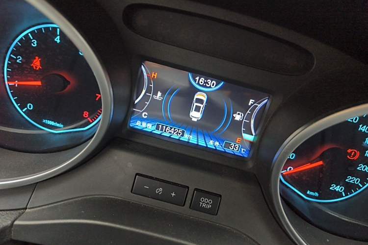 Used BYD Yuan 2016 1.5L Manual Luxury Model Odometer Close Up