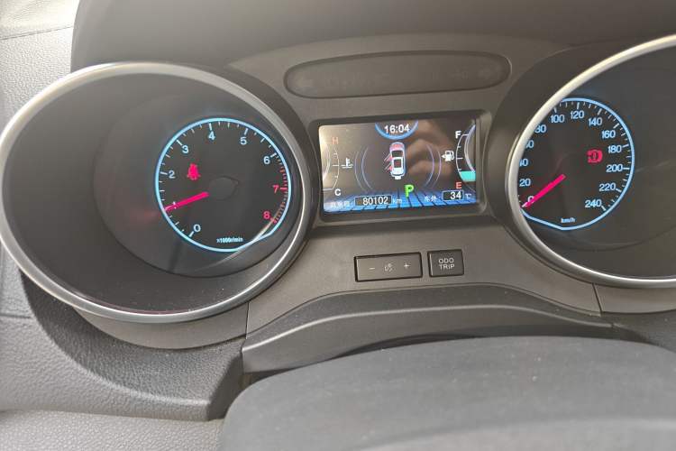 Used BYD Yuan 2016 1.5L Automatic Luxury Version Odometer Close Up