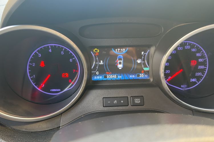 Used BYD Yuan 2016 1.5L Manual Luxury Version Odometer Close Up