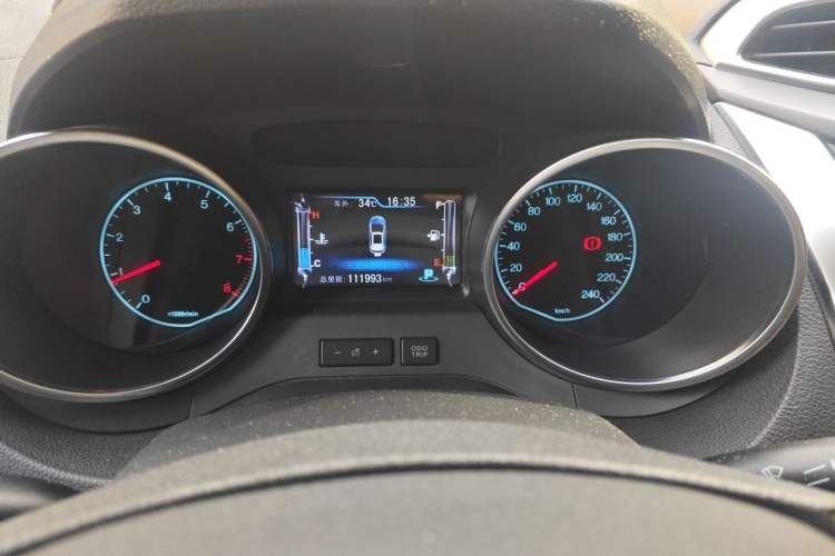 Used BYD Yuan 2016 1.5TID Automatic Prestige Model Odometer Close Up