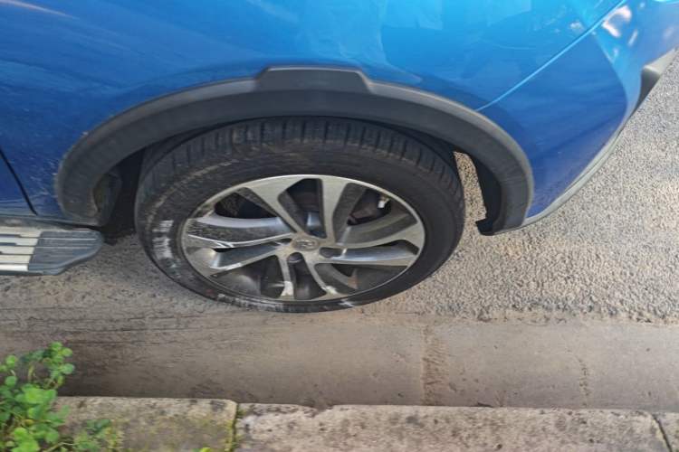 Used BYD Yuan 2016 1.5L Manual Luxury Version Right Front Wheel Hub