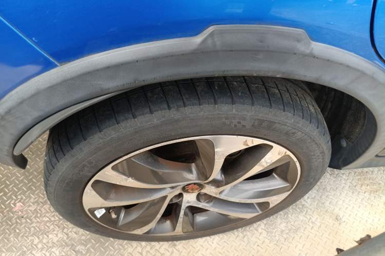 Used BYD Yuan 2016 1.5TID Automatic Prestige Model Right Rear Wheel Hub