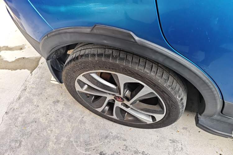 Used BYD Yuan 2016 1.5L Automatic Luxury Version Right Rear Wheel Hub