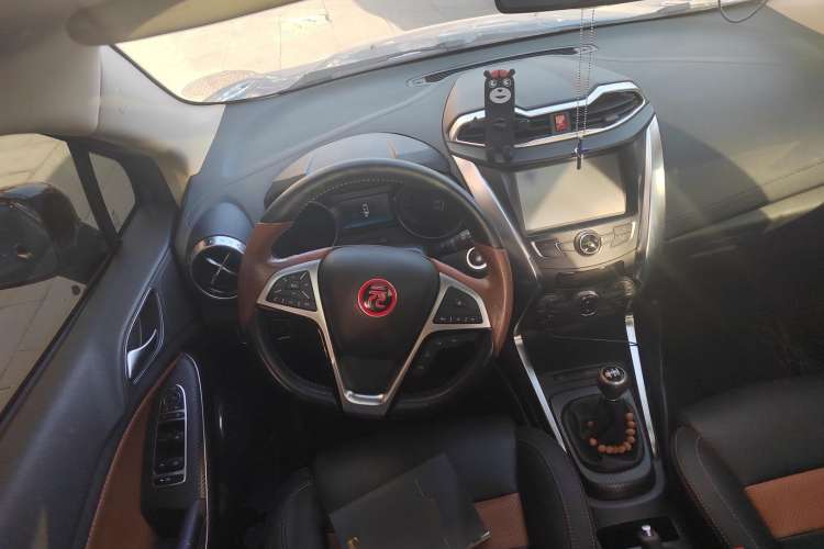 Used BYD Yuan 2016 1.5L Manual Luxury Version Steering Wheel