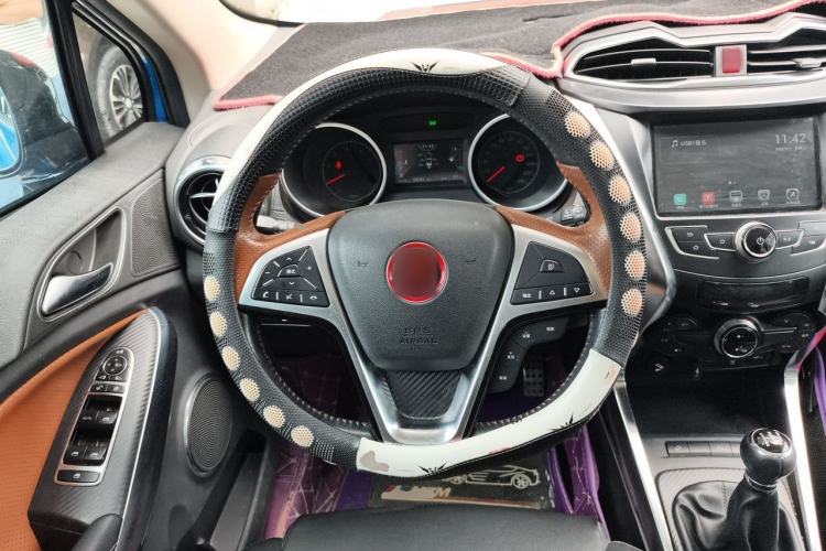 Used BYD Yuan 2016 1.5L Manual Luxury Version Steering Wheel