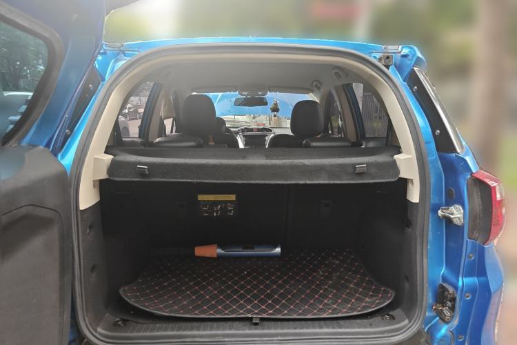 Used BYD Yuan 2016 1.5L Automatic Luxury Version Trunk
