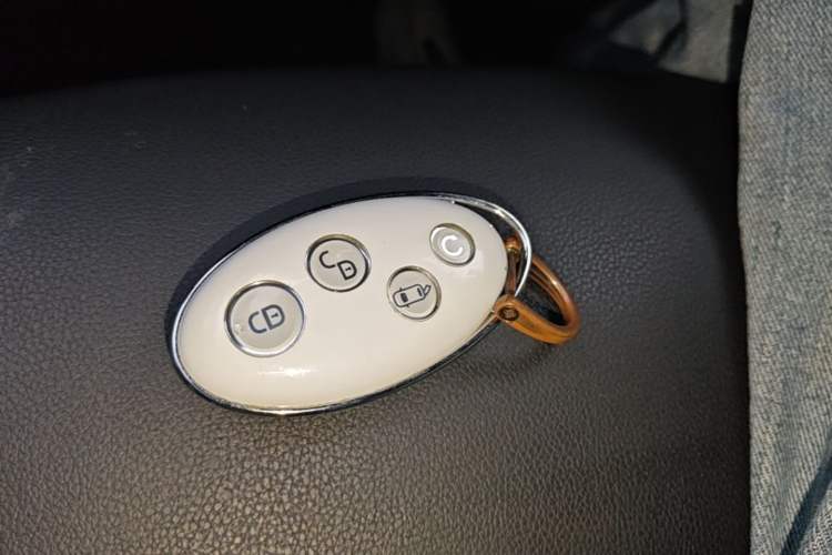Used BYD Yuan 2016 1.5L Automatic Luxury Version Vehicle Key