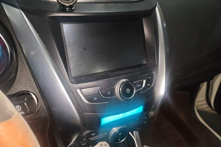 Used BYD Yuan 2016 1.5L Manual Luxury Model Audio And AC Panel