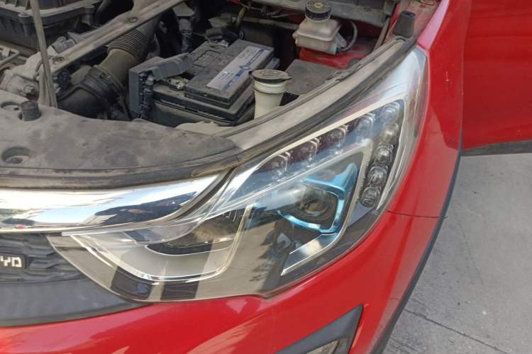 Used BYD Yuan 2016 1.5TID Automatic Prestige Model Engine Bay Left