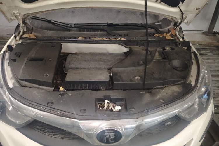 Used BYD Yuan 2016 1.5L Manual Luxury Model Engine Bay