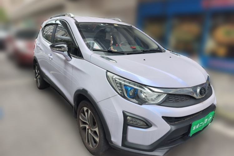 Used BYD Yuan 2016 1.5L Manual Comfort Model Front Right 45 Deg
