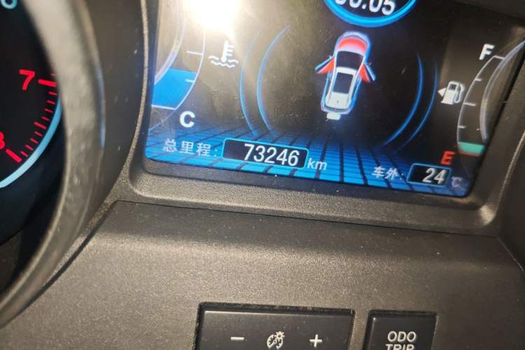 Used BYD Yuan 2016 1.5L Manual Luxury Model Odometer Close Up