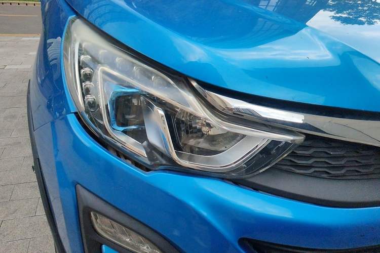 Used BYD Yuan 2016 1.5TID Automatic Prestige Model Right Front Headlight