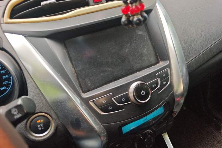 Used BYD Yuan 2016 1.5L Manual Luxury Model Audio And AC Panel