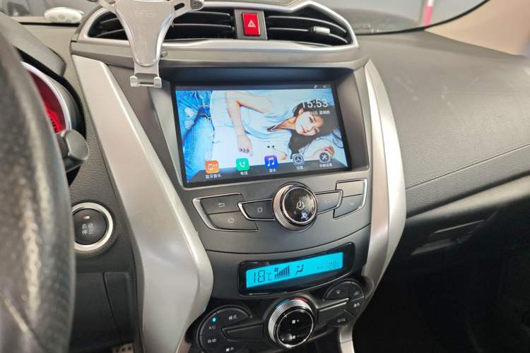 Used BYD Yuan 2016 1.5L Automatic Luxury Version Audio And AC Panel