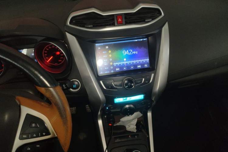 Used BYD Yuan 2016 1.5L Manual Luxury Version Audio And AC Panel
