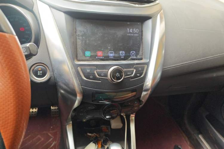 Used BYD Yuan 2016 1.5TID Automatic Prestige Model Audio And AC Panel
