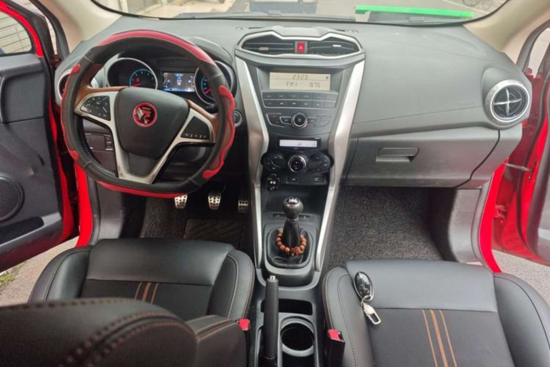 Used BYD Yuan 2016 1.5L Manual Comfort Model Center Console