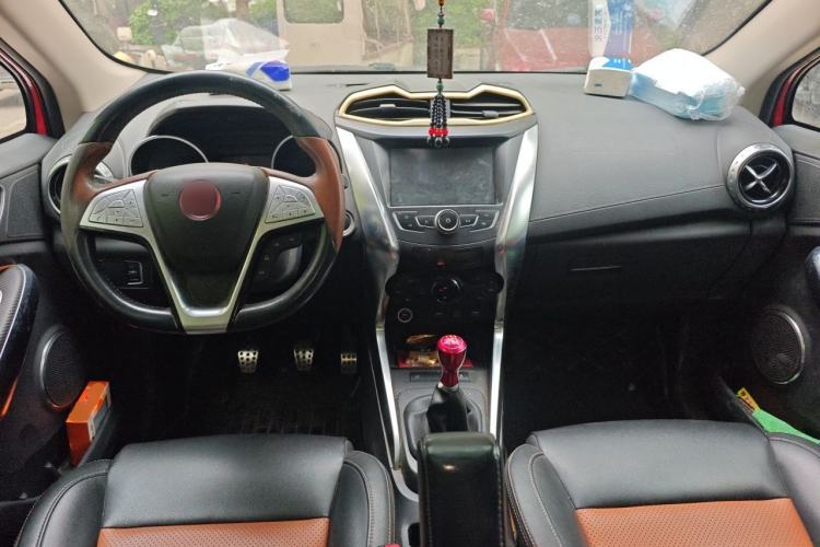 Used BYD Yuan 2016 1.5L Manual Luxury Model Center Console