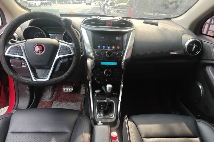 Used BYD Yuan 2016 1.5L Automatic Haoya Model Center Console