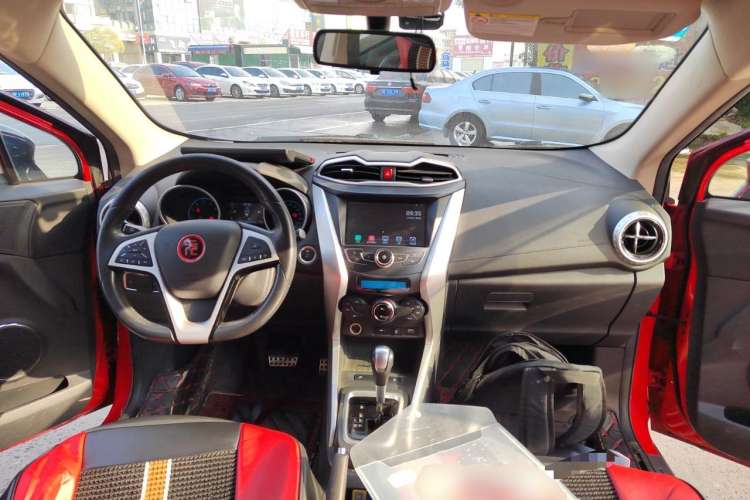 Used BYD Yuan 2016 1.5L Automatic Luxury Version Center Console