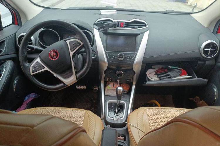 Used BYD Yuan 2016 1.5L Automatic Luxury Version Center Console