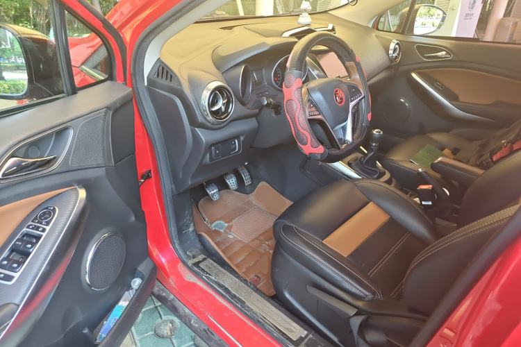Used BYD Yuan 2016 1.5L Manual Luxury Model Driver Seat