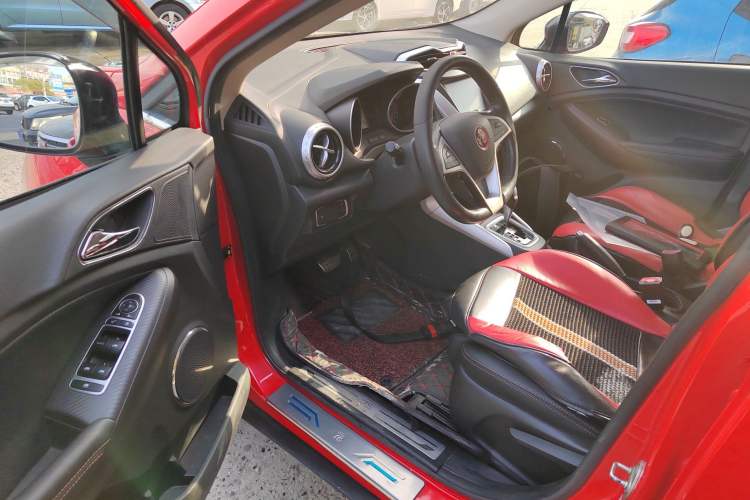 Used BYD Yuan 2016 1.5L Automatic Luxury Version Driver Seat