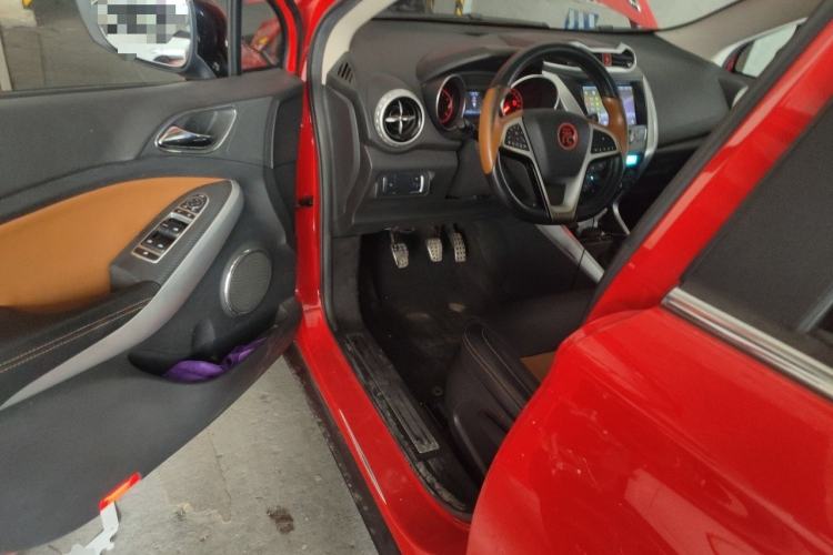 Used BYD Yuan 2016 1.5L Manual Luxury Version Driver Seat