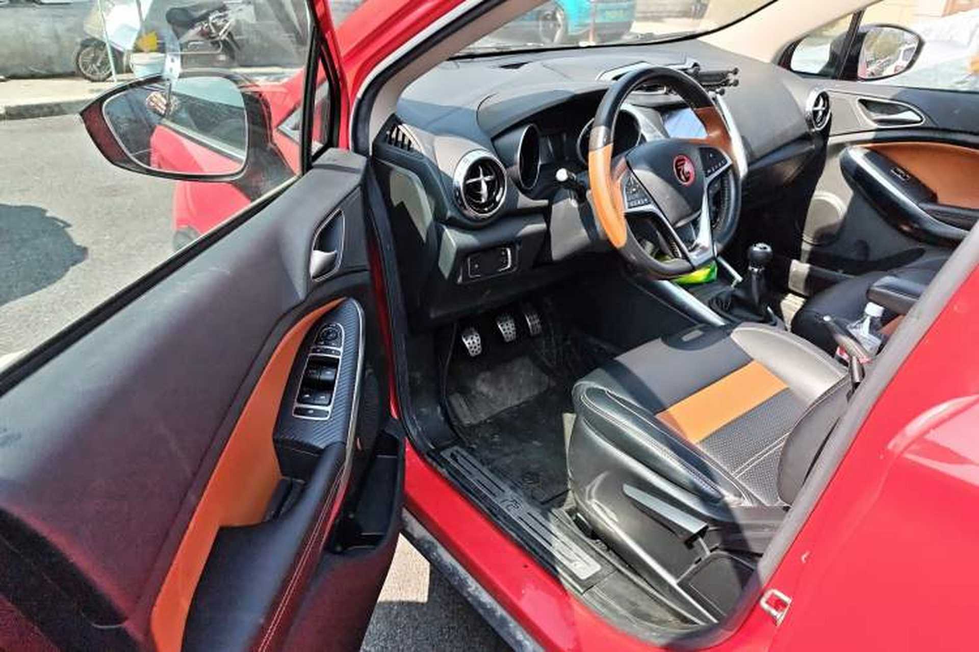 Used BYD Yuan 2016 1.5L Manual Luxury Model Driver Seat