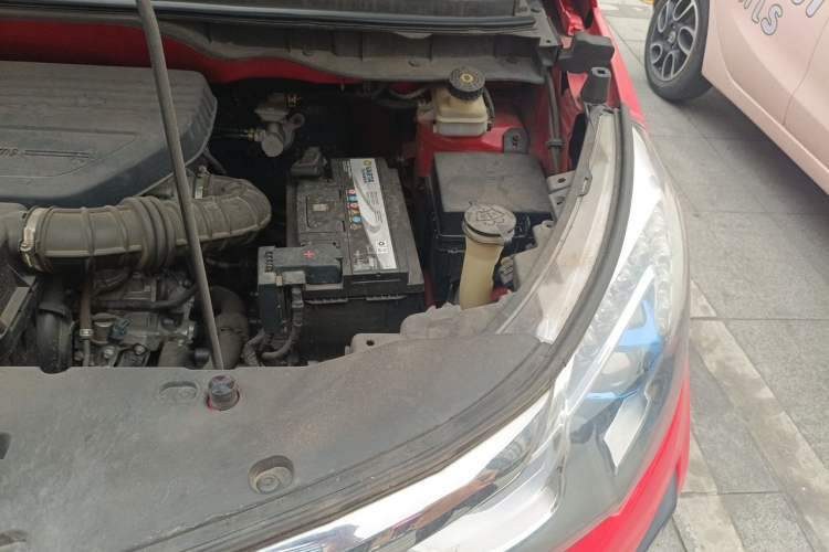 Used BYD Yuan 2016 1.5L Automatic Luxury Version Engine Bay Left
