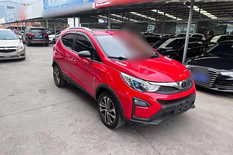 Used BYD Yuan 2016 1.5L Manual Luxury Version Exterior 2