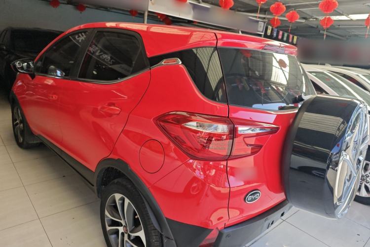 Used BYD Yuan 2016 1.5L Automatic Luxury Version Exterior 2