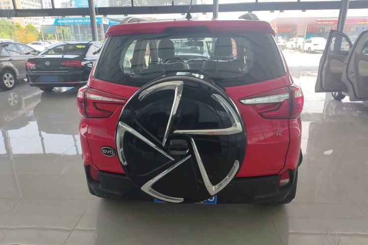 Used BYD Yuan 2016 1.5L Manual Luxury Version Exterior 4