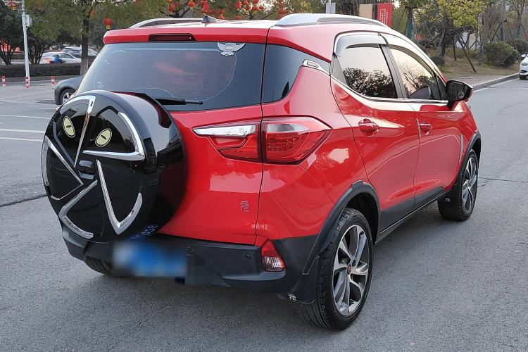 Used BYD Yuan 2016 1.5L Manual Luxury Version Exterior 4